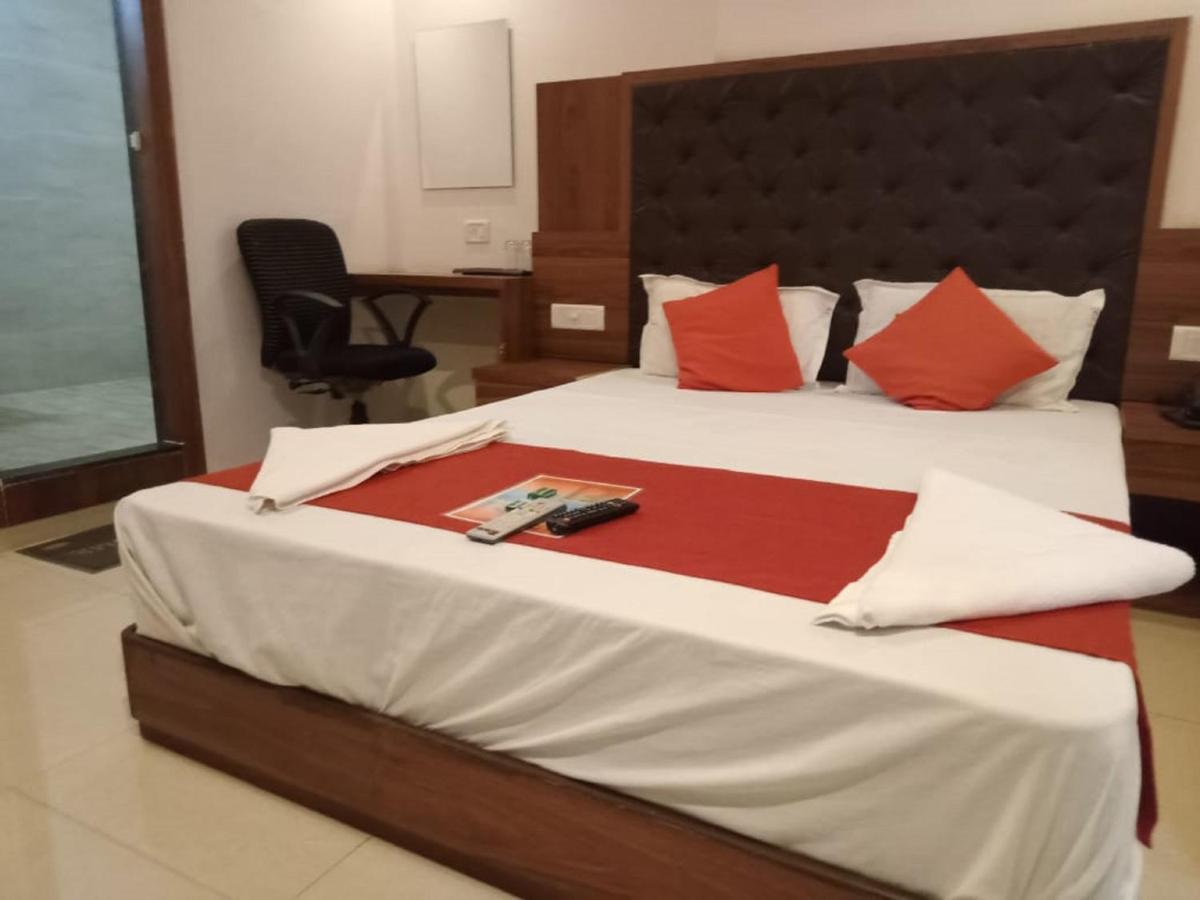 Hotel Sai Deep Lodging By Wb Inn Navi Mumbai Eksteriør billede