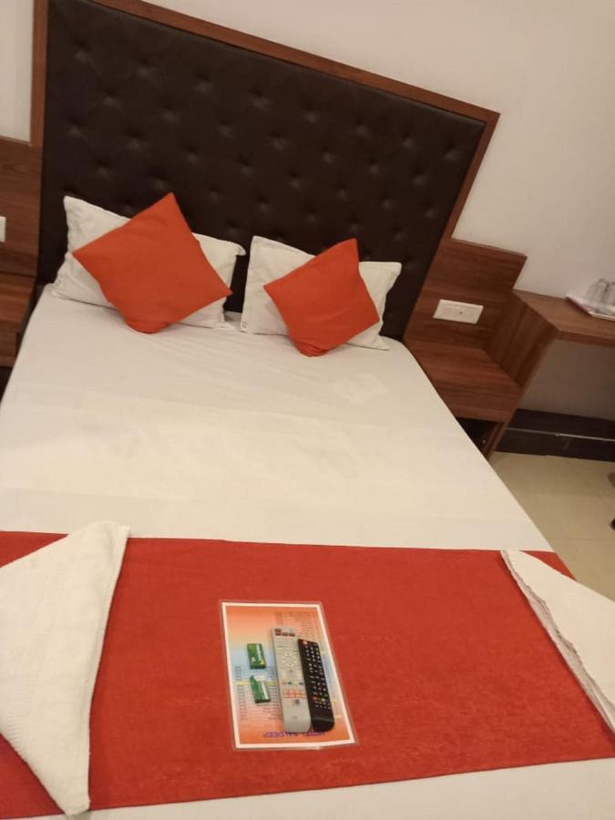 Hotel Sai Deep Lodging By Wb Inn Navi Mumbai Eksteriør billede