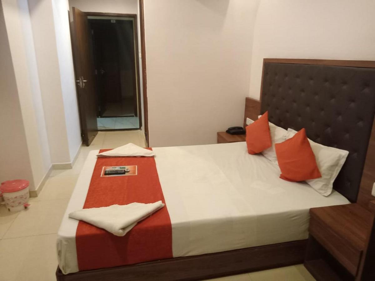 Hotel Sai Deep Lodging By Wb Inn Navi Mumbai Eksteriør billede